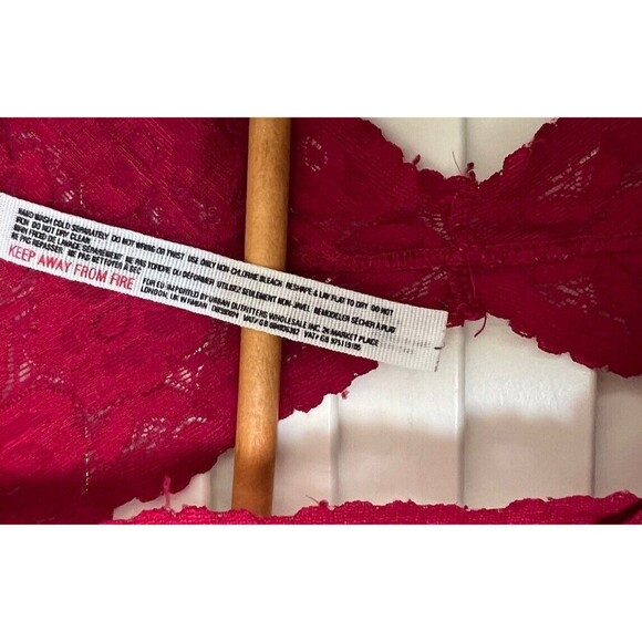 Free People Women's  Raspberry Galloon Racerback Bralette Bra Size S - Picture 4 of 6